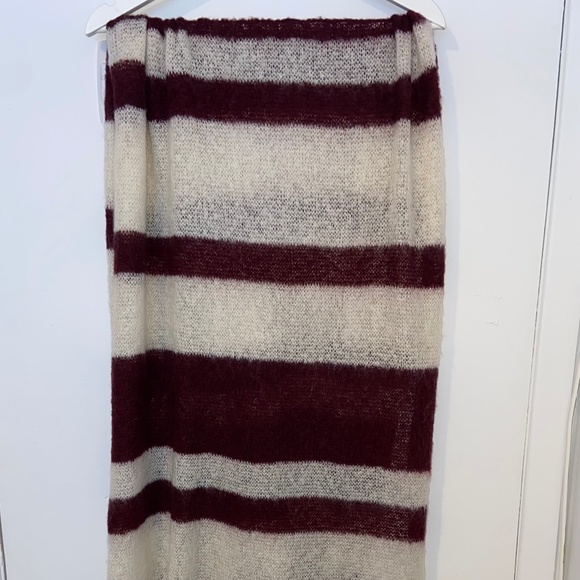 Scarf - Picture 1 of 2